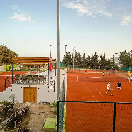 מלון Olive Farm Of (adults Only) 2*