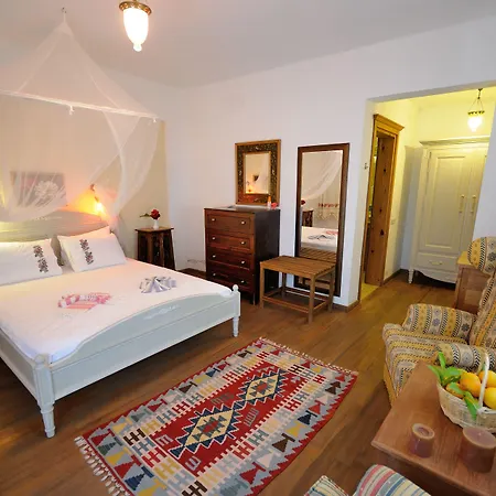 מלון Olive Farm Of (adults Only) 2*